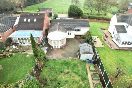 2 bedroom Bungalow for sale in Hollies Road, Polesworth, B78