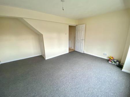 2 bedroom Flat to let in Thackeray Drive, Tamworth, B79