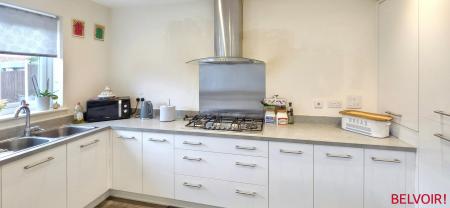 5 bedroom Detached house for sale in Alton Close, Amington, B77