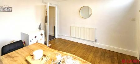 3 bedroom Terraced House for sale in Amington Road, Tamworth, B77