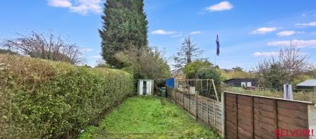3 bedroom Terraced House for sale in Amington Road, Tamworth, B77