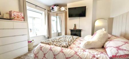 3 bedroom Terraced House for sale in Amington Road, Tamworth, B77