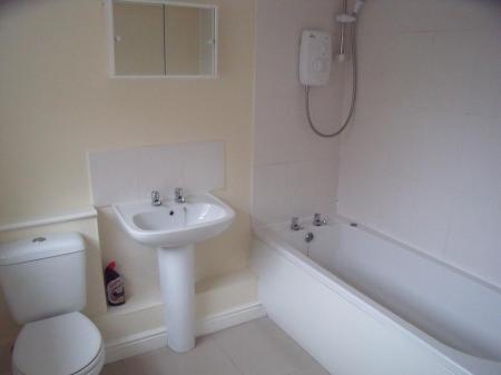 1 bedroom Flat to let in New Street, Tamworth, B78