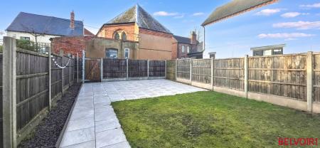 2 bedroom Semi-detached house for sale in Hill Crest, Wilnecote, Tamworth, B77