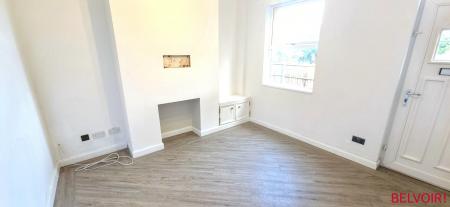 2 bedroom Semi-detached house for sale in Hill Crest, Wilnecote, Tamworth, B77