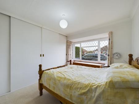 3 bedroom Bungalow for sale in Heath Road, Pamber Heath, RG26