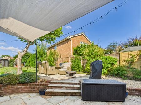 4 bedroom Semi-detached house for sale in The Glen, Tadley, RG26