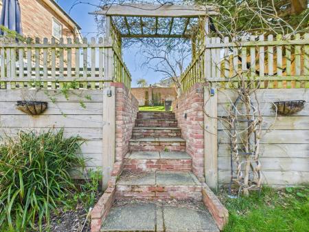 4 bedroom Detached house for sale in The Glen, Tadley, RG26