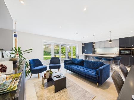 4 bedroom Detached house for sale in The Glen, Tadley, RG26