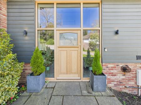 4 bedroom Detached house for sale in The Glen, Tadley, RG26