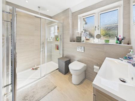 4 bedroom Detached house for sale in The Glen, Tadley, RG26