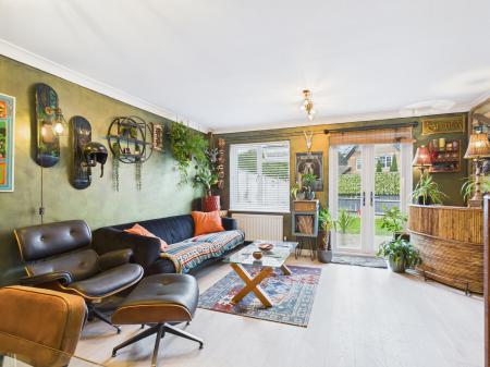 3 bedroom End of terrace house for sale in Stratfield Avenue, Tadley, RG26