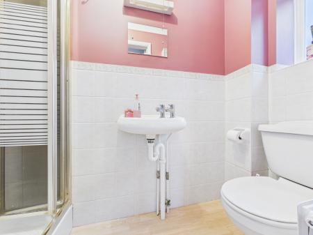 4 bedroom Detached house for sale in Woodland Drive, Bramley, RG26