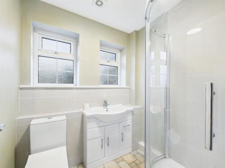 2 bedroom Detached bungalow for sale in Pleasant Hill, Tadley, RG26