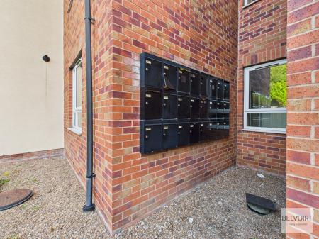 2 bedroom Flat for sale in Huntsman Lodge, 975 Barnsley Road, Sheffield, S5