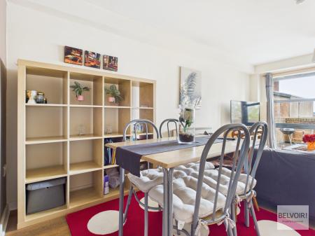 2 bedroom Apartment for sale in West Point, 58 West Street, City Centre, Sheffield, S1