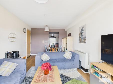 2 bedroom Apartment for sale in West Point, 58 West Street, City Centre, Sheffield, S1