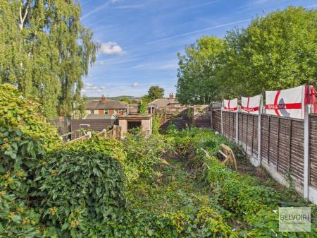 3 bedroom End of terrace house for sale in Woodcock Place, Manor, Sheffield, S2