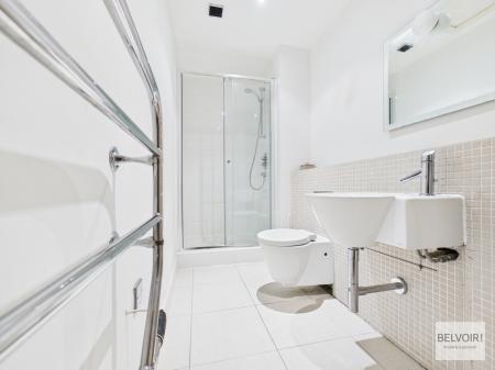 1 bedroom Apartment to let in St Peters Close, City Centre, Sheffield, S1