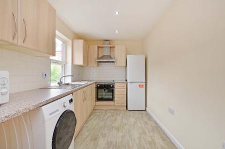 3 bedroom Duplex to let in Ecclesall Road, Ecclesall, Sheffield, S11