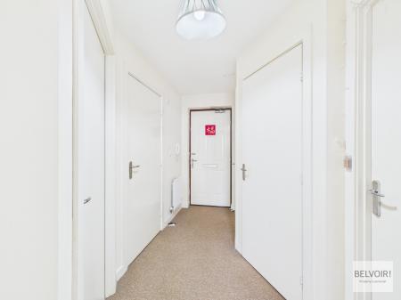 2 bedroom Flat for sale in Kenninghall Road, Norfolk Park, Sheffield, S2