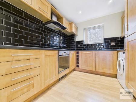 2 bedroom Apartment to let in 54 Holywell Heights, Wincobank, Sheffield, S4