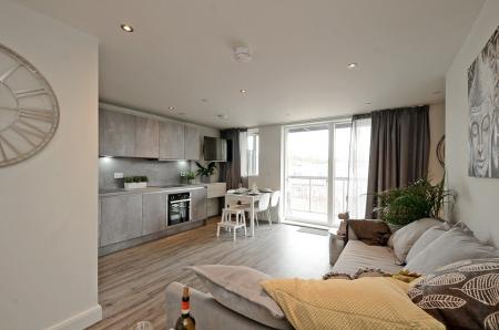 2 bedroom Apartment to let in Gordon Road, Sharrow Vale, Sheffield, S11