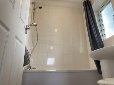 1 bedroom Ground floor flat to let in Varley Gardens, Flanderwell, Rotherham, S66