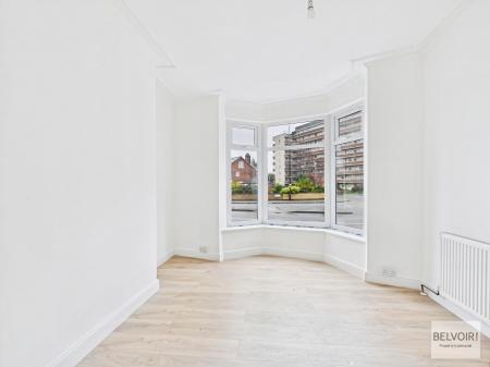 3 bedroom Terraced House for sale in Owlerton Green, Hillsborough, Sheffield, S6