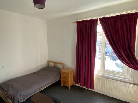 3 bedroom Terraced House to let in City Road, Sheffield Park, Sheffield, S2