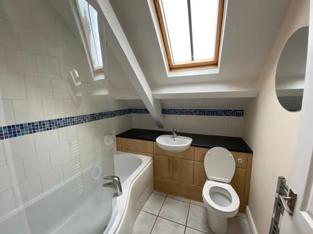 2 bedroom Duplex to let in Lincoln Street, Town Centre, Swindon, SN1