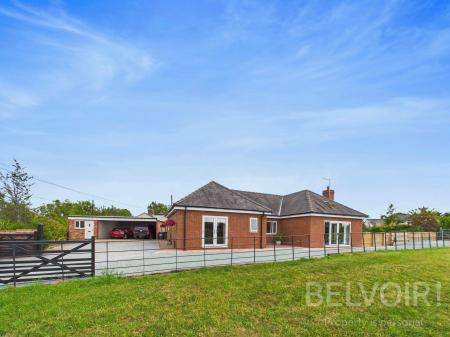 3 bedroom Bungalow for sale in Greenhill Bank, Ellesmere, SY12
