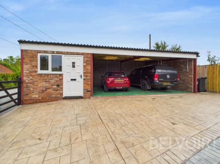 3 bedroom Bungalow for sale in Greenhill Bank, Ellesmere, SY12