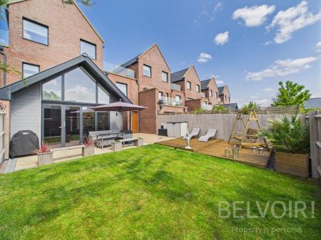 4 bedroom Town house for sale in Lady Herbert Way, Shrewsbury, SY3