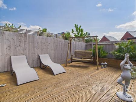 4 bedroom Town house for sale in Lady Herbert Way, Shrewsbury, SY3