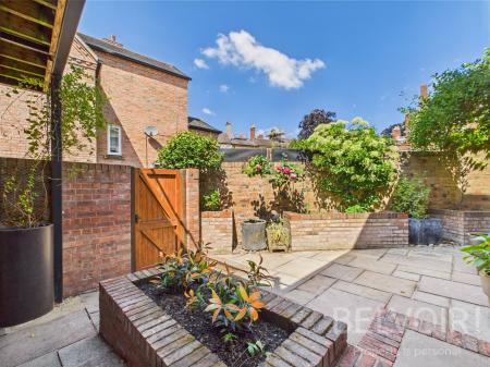 3 bedroom Detached house for sale in Town Walls, Town Centre, Shrewsbury, SY1