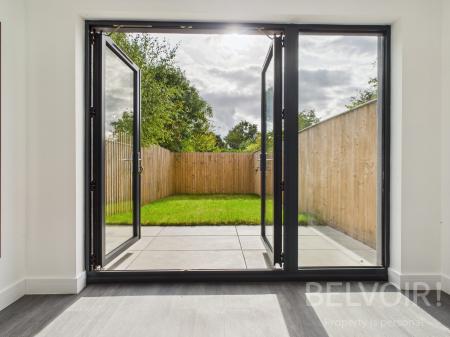 4 bedroom Semi-detached house to let in Washford Road, Meole Village, Shrewsbury, SY3