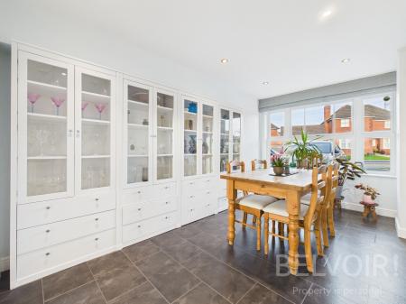 5 bedroom Detached house for sale in Peacehaven, Berwick Grange, Shrewsbury, SY1