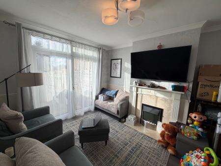 2 bedroom Maisonette to let in Edendale Road, Bexleyheath, DA7