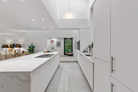 3 bedroom Detached house to let in Caswell Bay, Caswell, Swansea, SA3