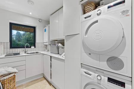 3 bedroom Detached house to let in Caswell Bay, Caswell, Swansea, SA3