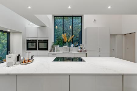 3 bedroom Detached house to let in Caswell Bay, Caswell, Swansea, SA3