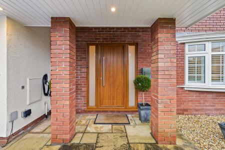 4 bedroom Detached house for sale in Woollacott Drive, Newton, Swansea, SA3