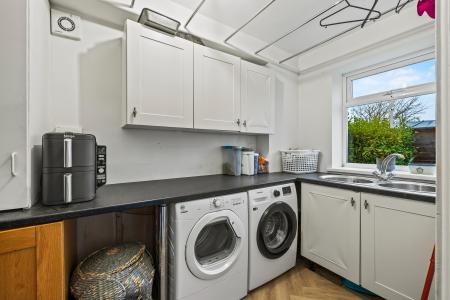 4 bedroom Detached house for sale in Woollacott Drive, Newton, Swansea, SA3