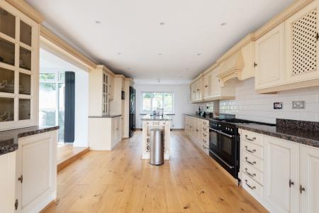 4 bedroom Detached house for sale in Higher Lane, Langland, Swansea, SA3