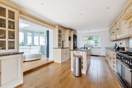 4 bedroom Detached house for sale in Higher Lane, Langland, Swansea, SA3