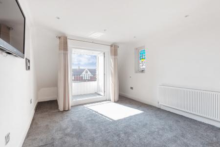 4 bedroom Detached house for sale in Higher Lane, Langland, Swansea, SA3