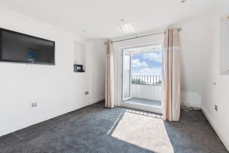 4 bedroom Detached house for sale in Higher Lane, Langland, Swansea, SA3