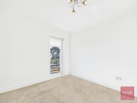 3 bedroom Flat to let in Caswell Bay Court, Caswell Road, Caswell, Swansea, SA3