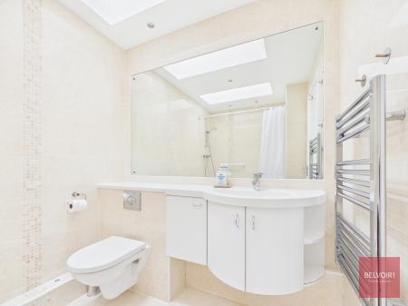 3 bedroom Flat to let in Caswell Bay Court, Caswell Road, Caswell, Swansea, SA3